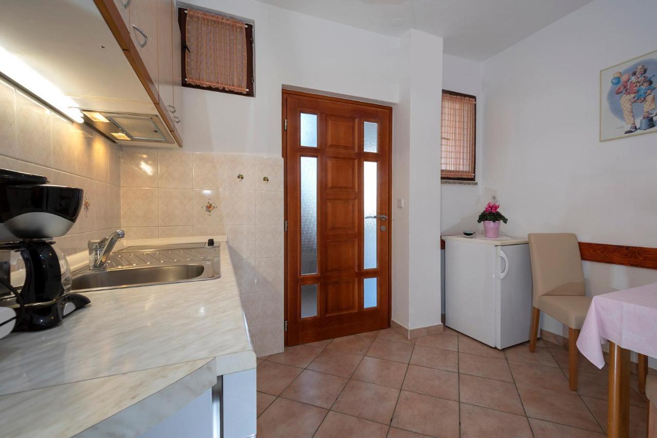 Apartman Ornela Porec Exterior photo